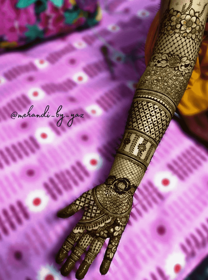 Mesmeric Sankranti Henna Design