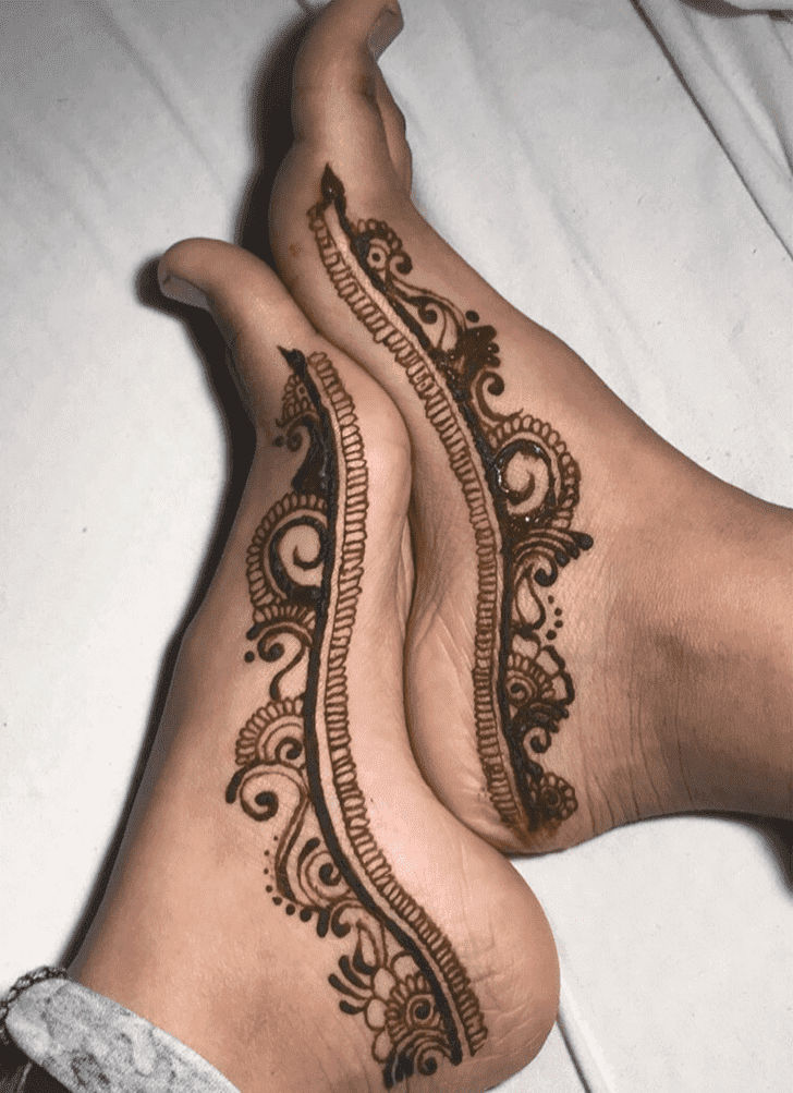 Enthralling Sargodha Henna Design
