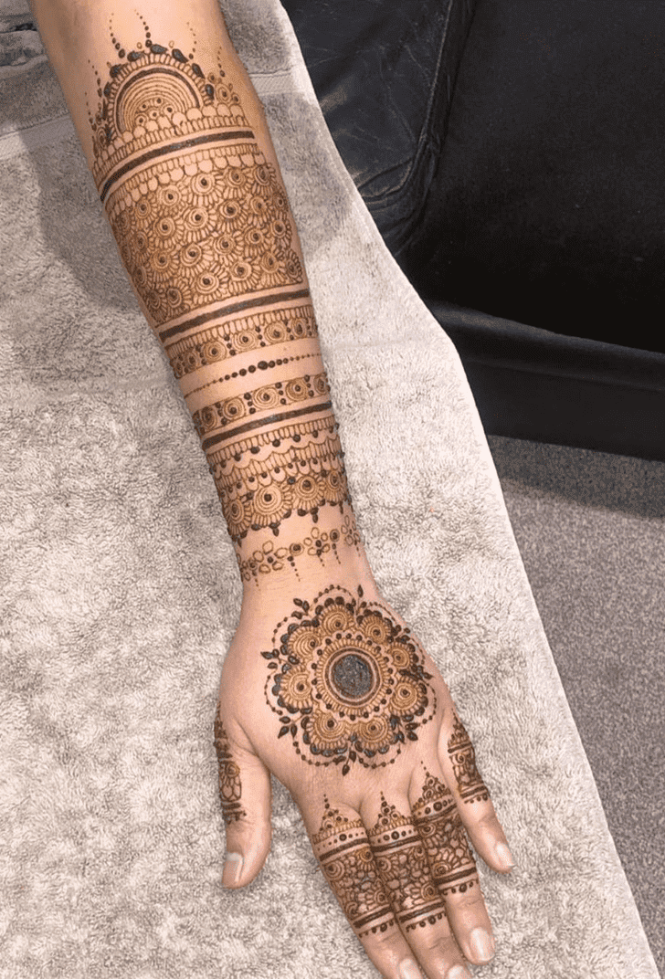 Awesome Sargodha Henna Design