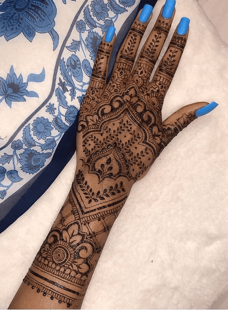 Ideal Sargodha Henna Design