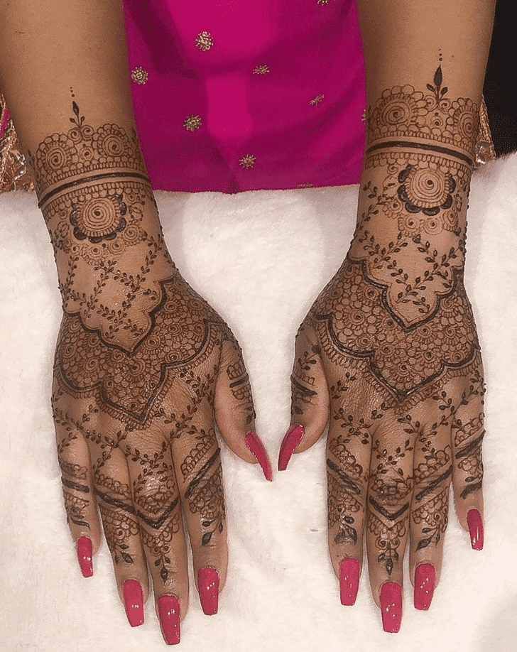 Radiant Sargodha Henna Design