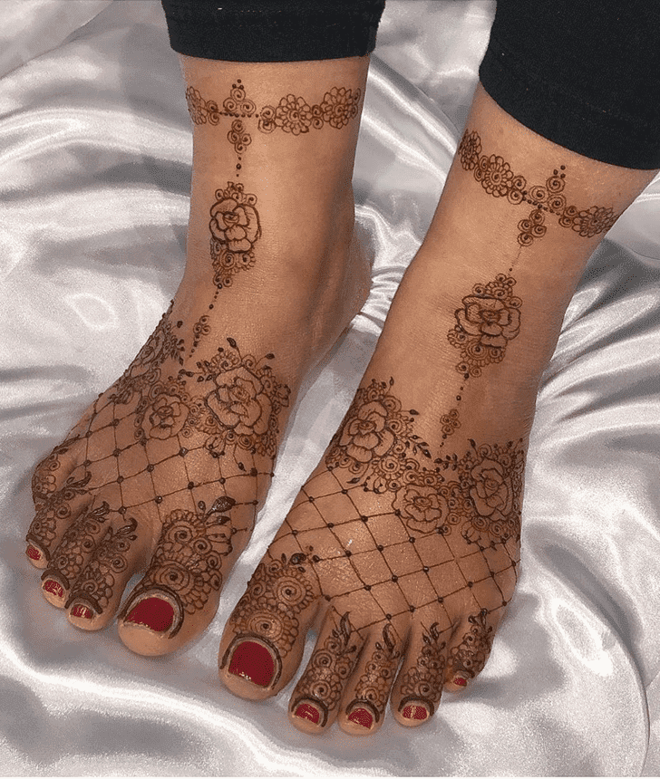 Ravishing Sargodha Henna Design