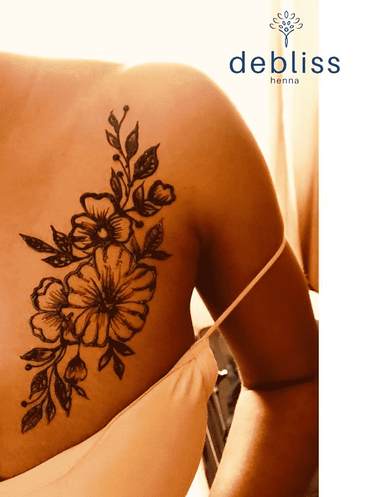 Dazzling Seducing Henna Design