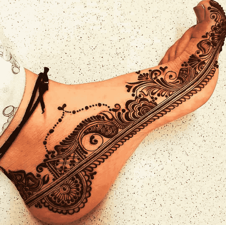 Ravishing Seducing Henna Design