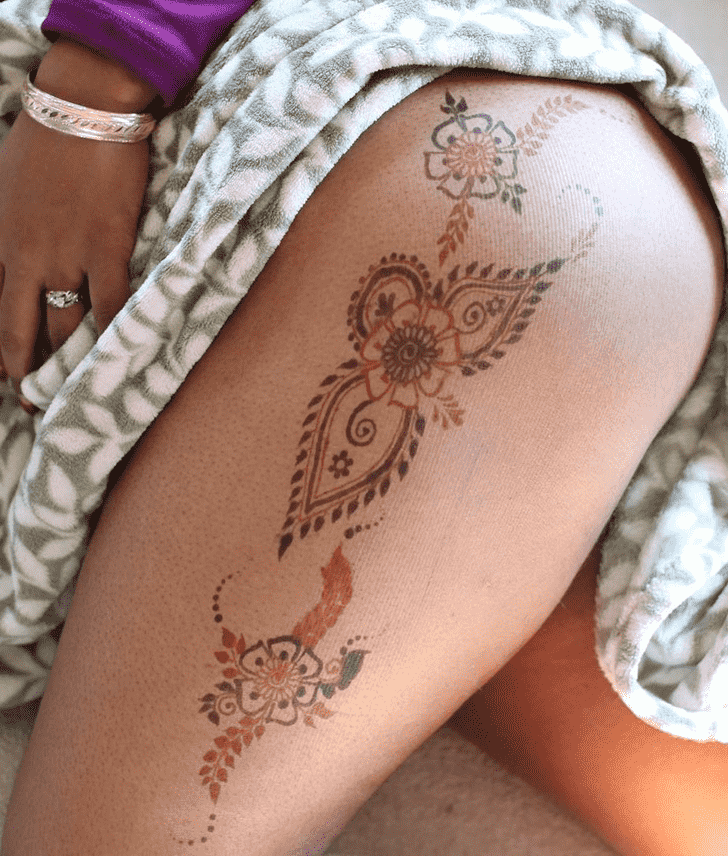 Marvelous Sexy Henna Design