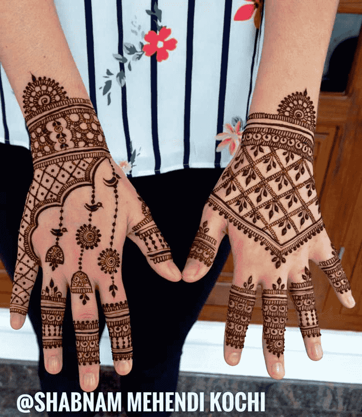 Enticing Shaded Henna Design