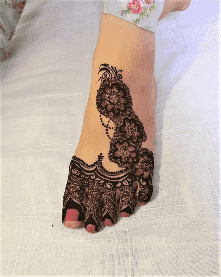 Delightful Sharjah Henna Design