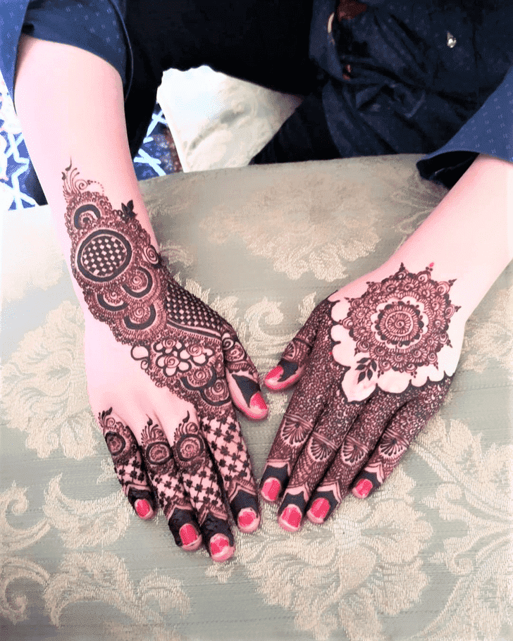 Arm Sharjah Henna Design