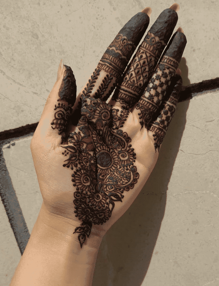 Good Looking Sharjah Henna Design