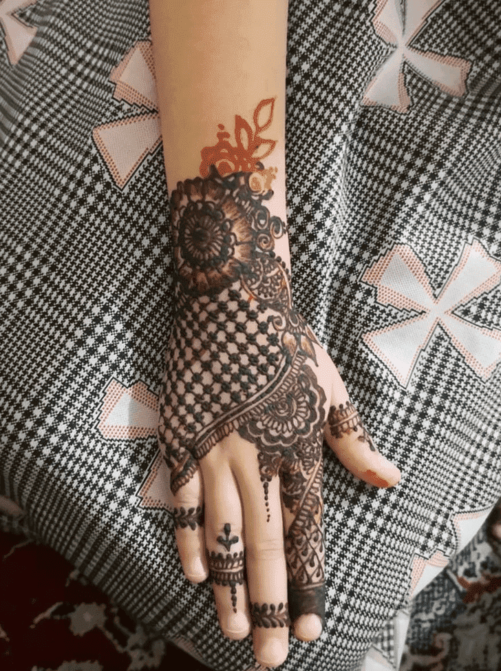 Awesome Sharjah Henna Design