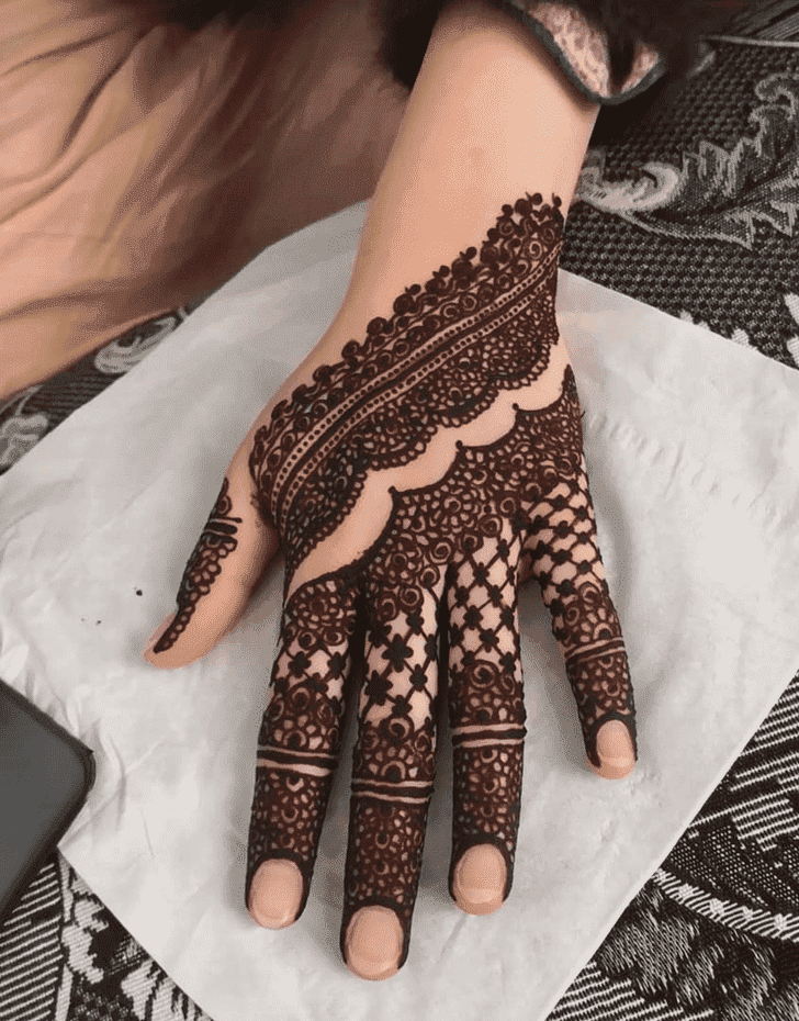 Pretty Sharjah Henna Design