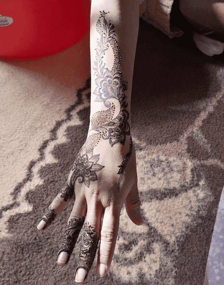Refined Sharjah Henna Design