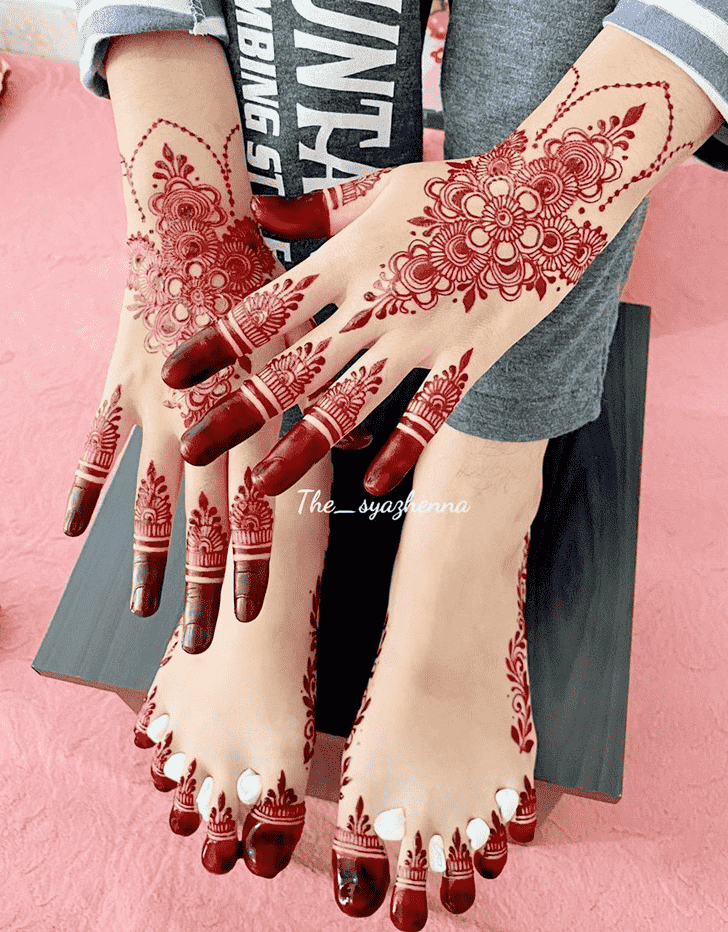 Charming Shimla Henna Design