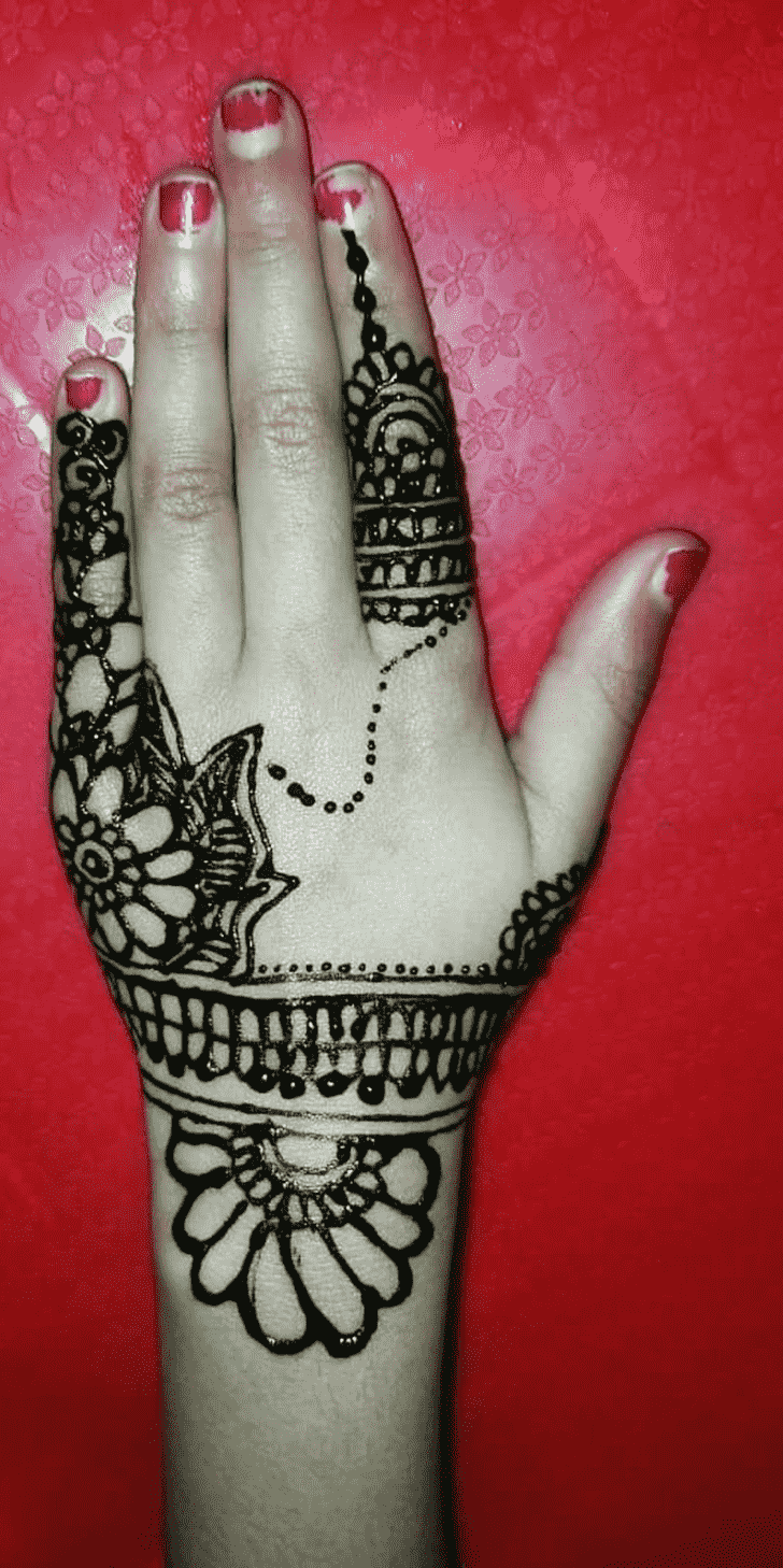 Shapely Shimla Henna Design