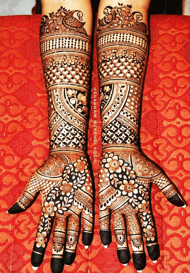 Alluring Shivratri Henna design