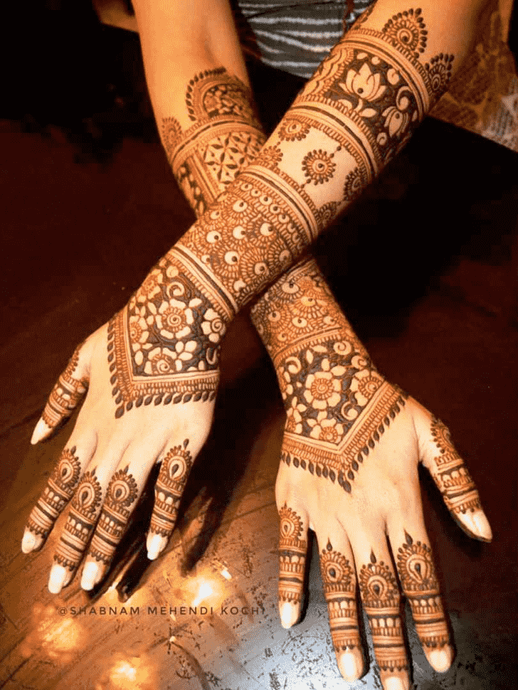 Fascinating Shivratri Henna design