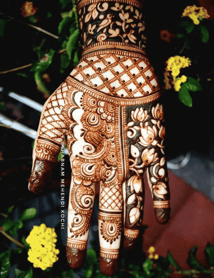 Gorgeous Shivratri Henna design