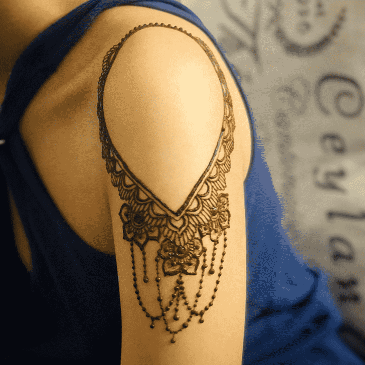 Bewitching Shoulder Henna design