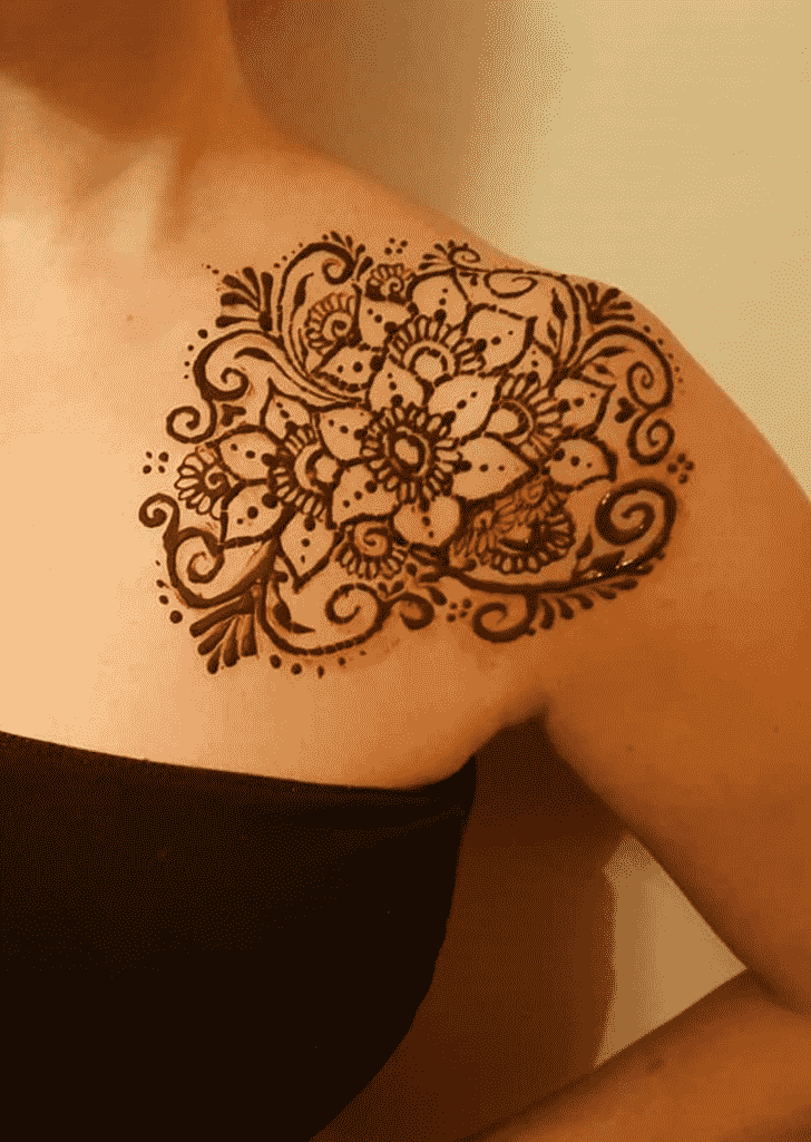Classy Shoulder Henna design