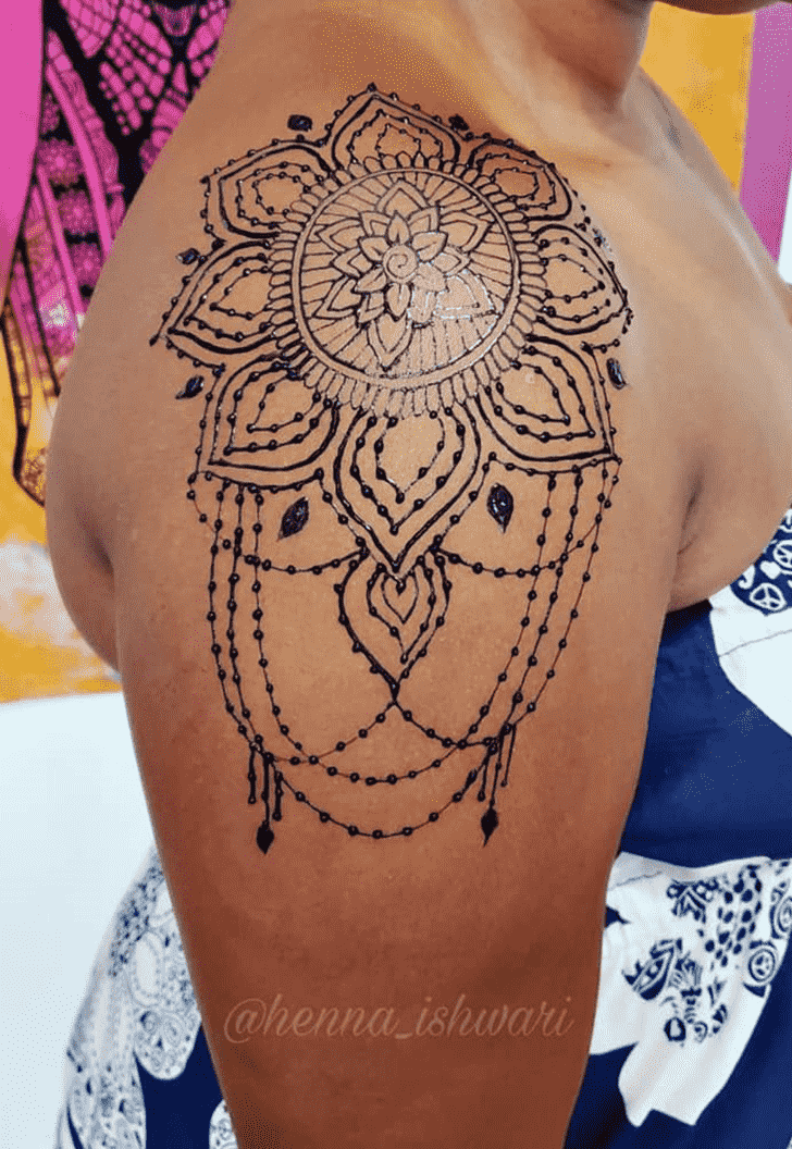 Delicate Shoulder Henna design
