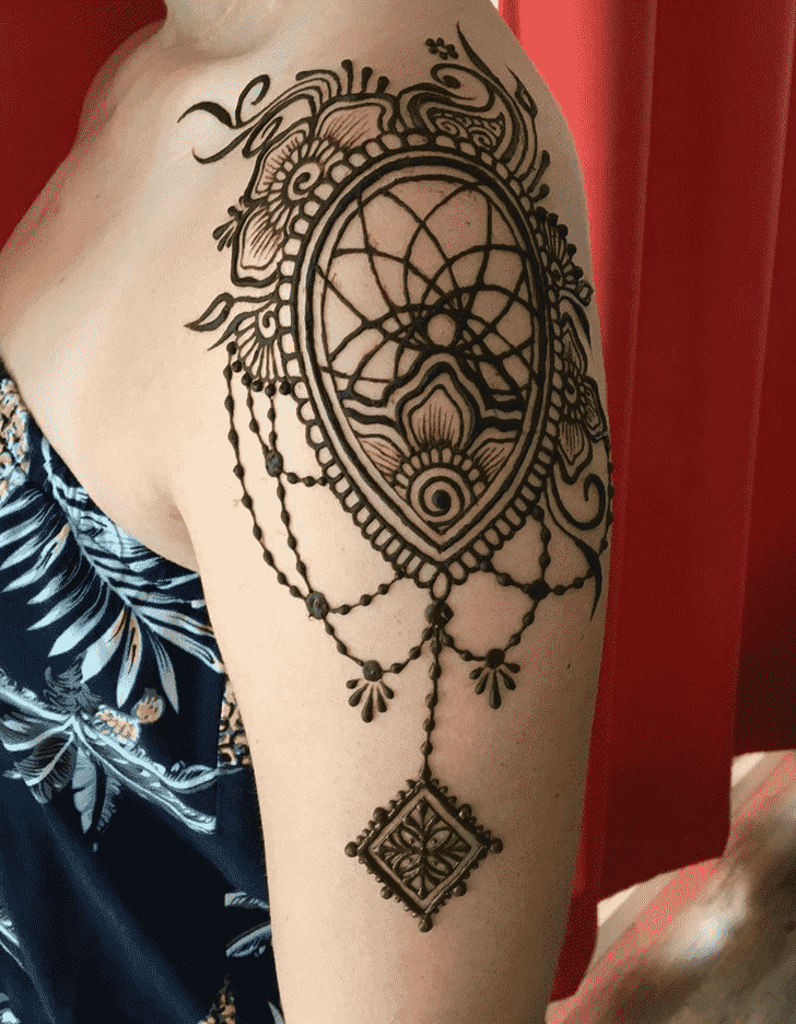 Elegant Shoulder Henna design