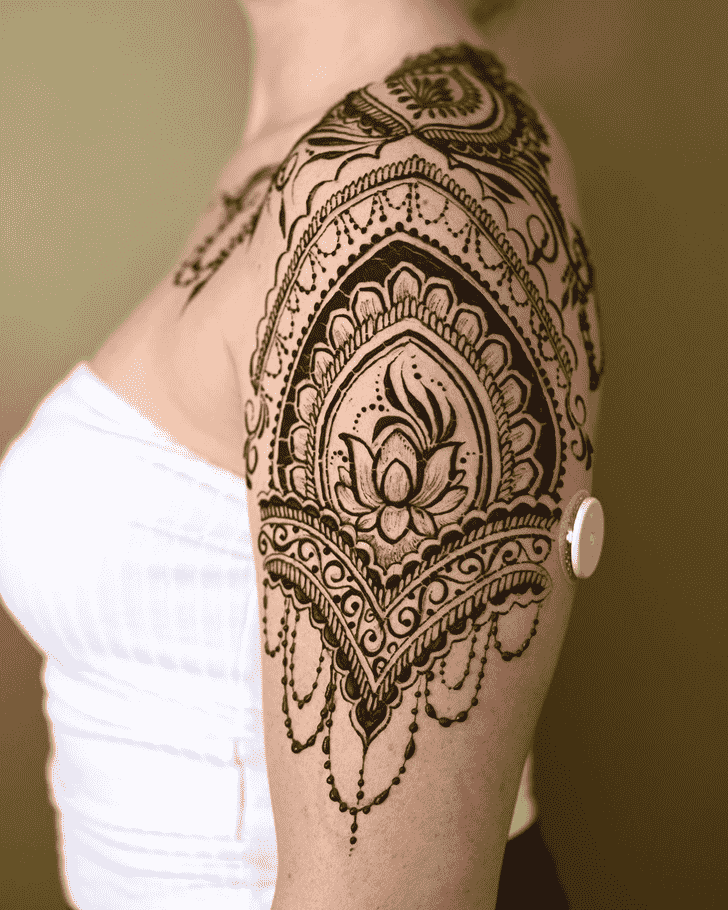 Fair Shoulder Henna design