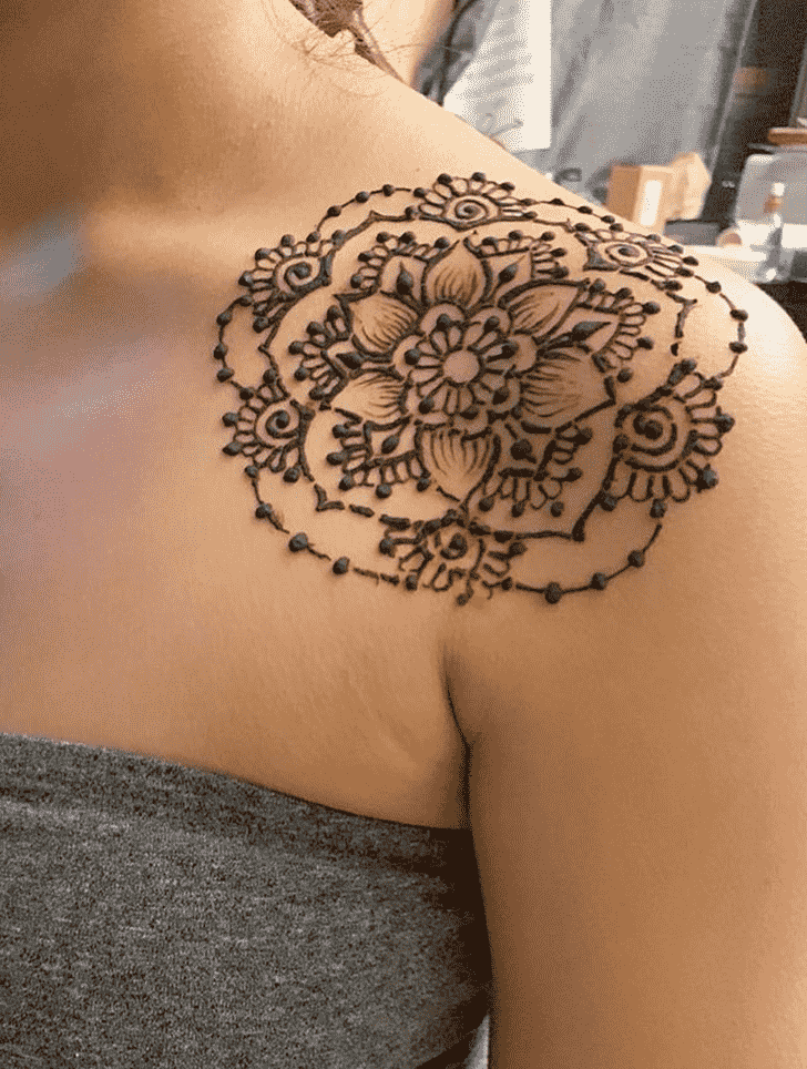 Magnificent Shoulder Henna design