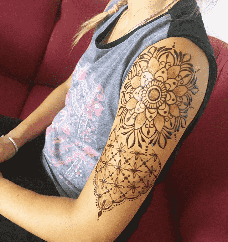 Slightly Shoulder Henna design
