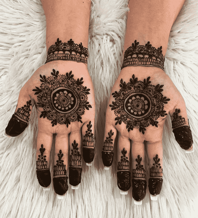 Alluring sialkot Henna Design