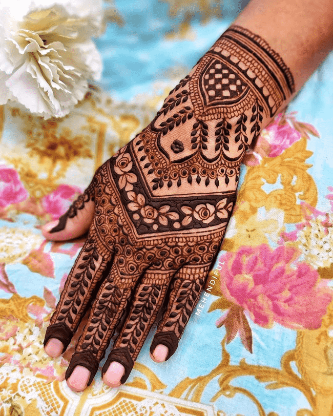 Arm sialkot Henna Design