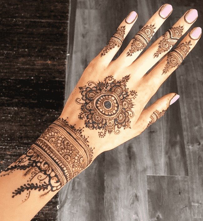 Exquisite sialkot Henna Design