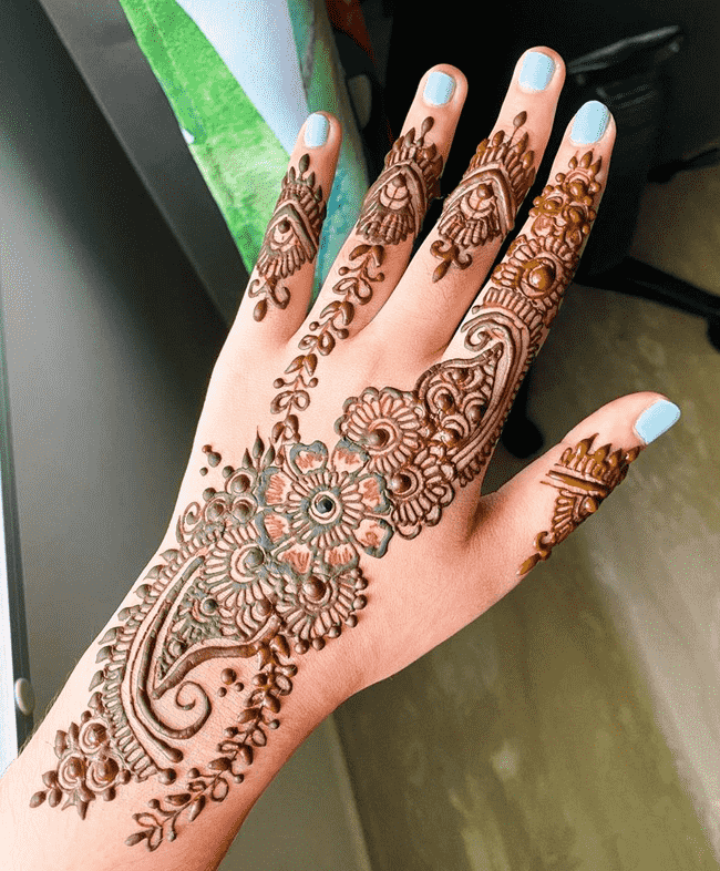 Inviting sialkot Henna Design