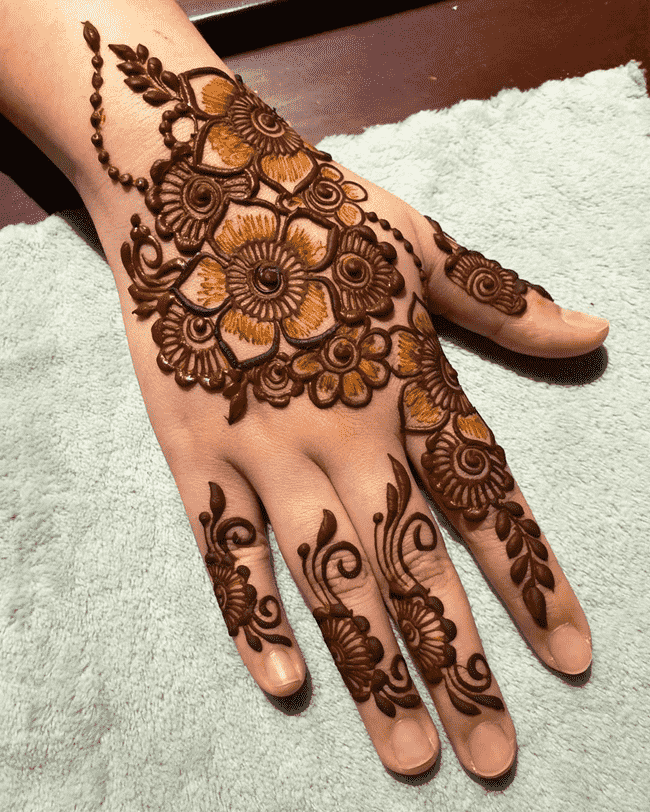 Refined sialkot Henna Design