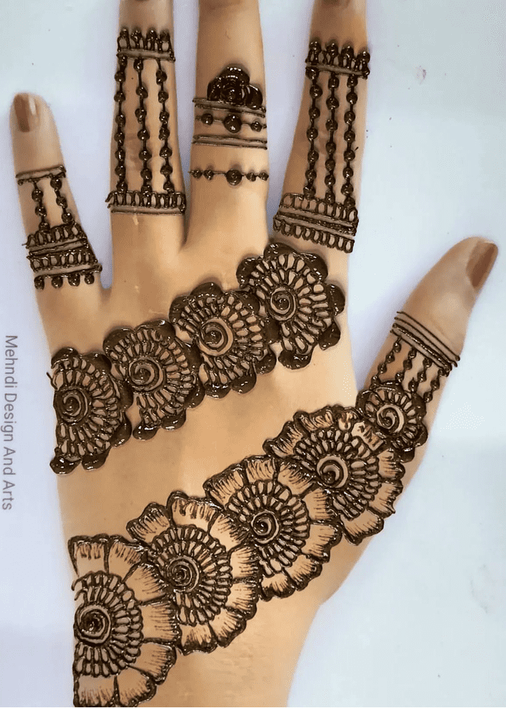 Appealing Side Henna Design