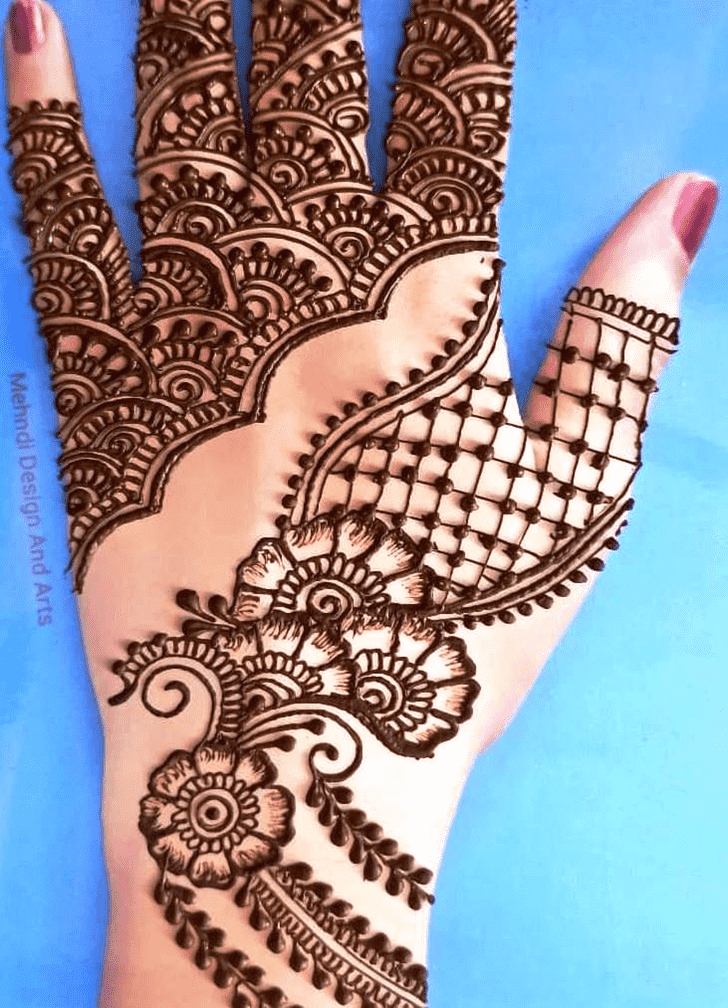 Beauteous Side Henna Design