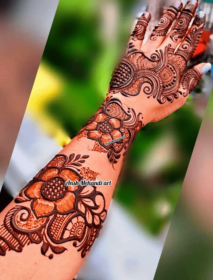 Fine Side Henna Design