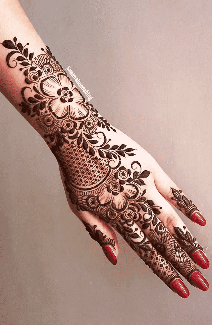 Magnetic Side Henna Design