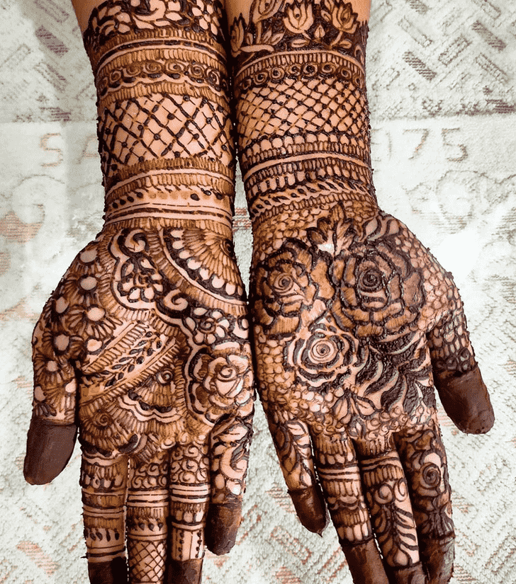 Charming Simple Henna design