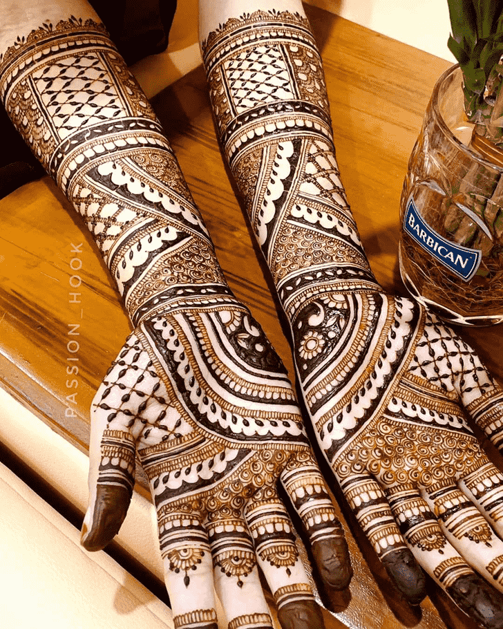 Fair Simple Henna design