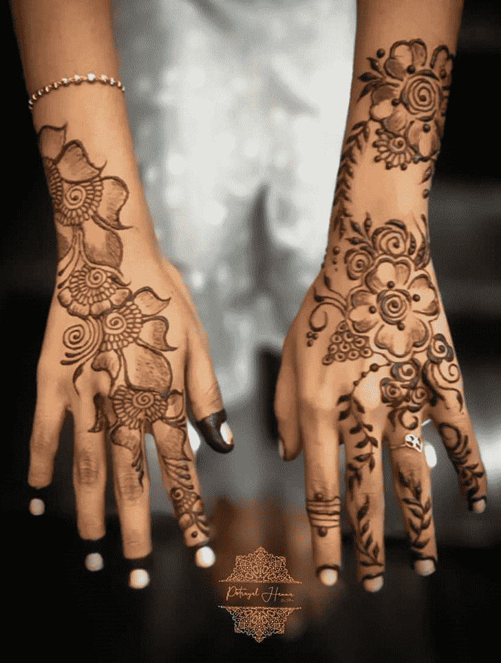 Fascinating Simple Henna design