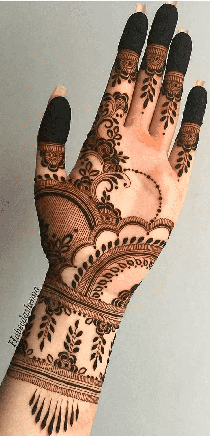 Dazzling Simple Palm Henna Design