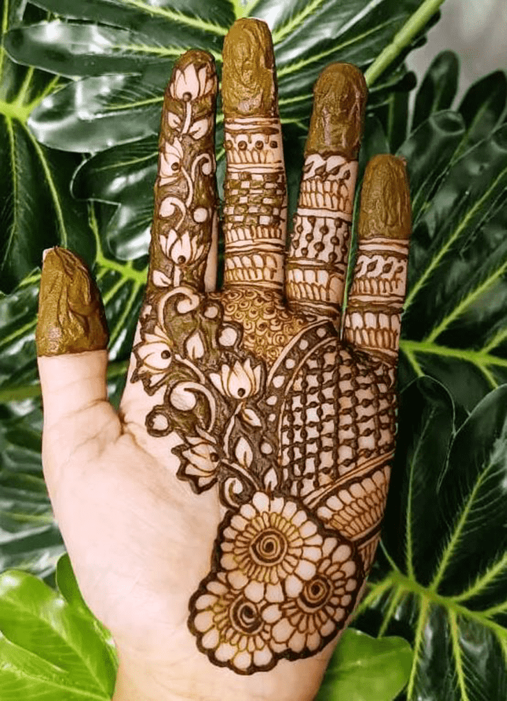 Wonderful Simple Palm Mehndi Design