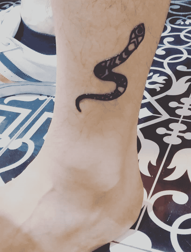 Alluring Snake Henna Design