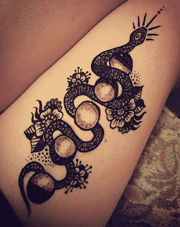 Shapely Snake Henna Design