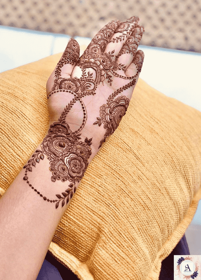 Radiant South Indian Henna Design