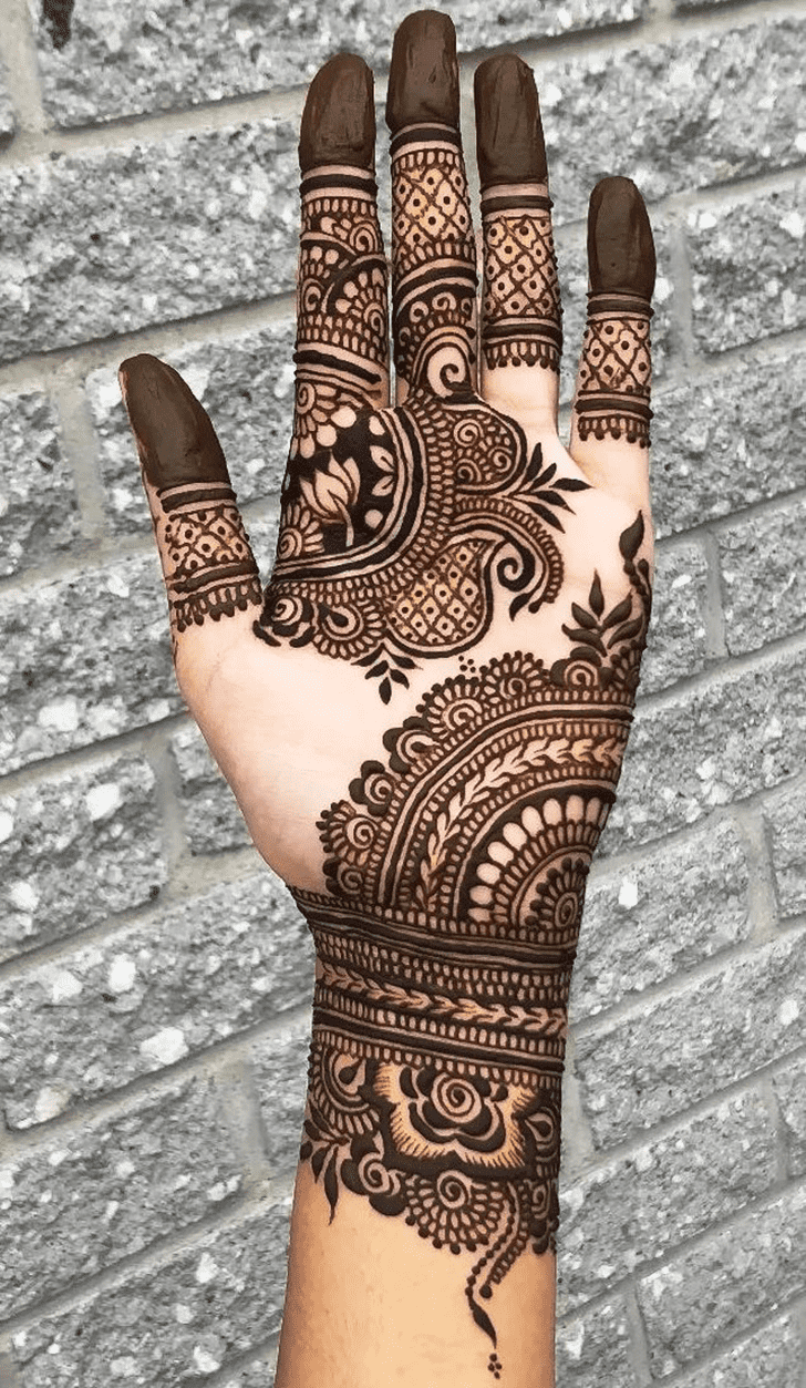 Dazzling Spain Henna Design
