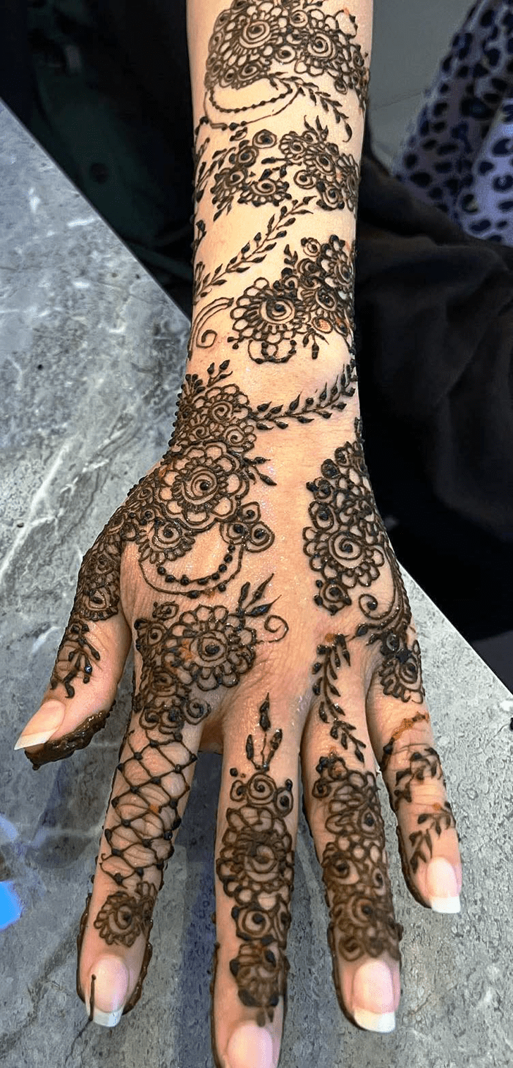 Appealing Spanish Henna Design