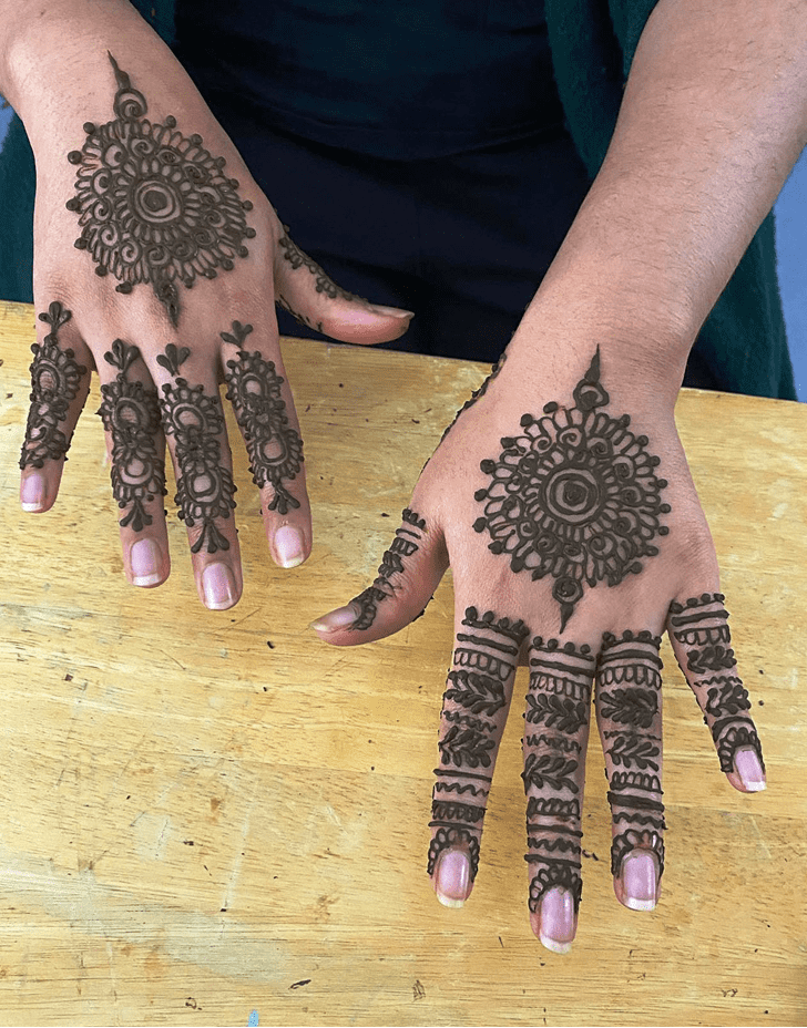 Magnetic Spanish Henna Design