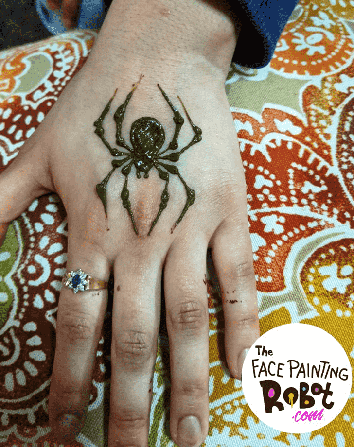 Adorable Spider Henna design