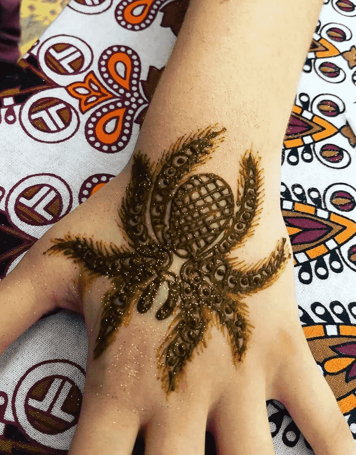 Inviting Spider Henna design